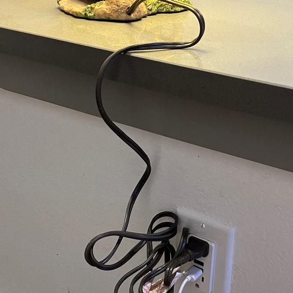 Kids School Bus Table Lamp with Yellow and Multicolor Design. - Picture 13 of 16